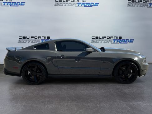 Used 2011 Ford Mustang GT Premium w/ Brembo Brake Pkg RWD image 4