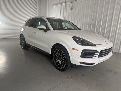Used 2019 Porsche Cayenne S image 3