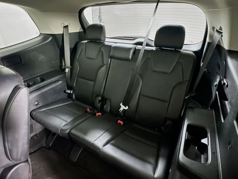 Used 2025 Kia Telluride S FWD image 29