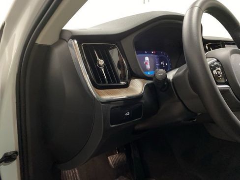 Used 2023 Volvo XC60 B5 Plus w/ Protection Package Premier image 35