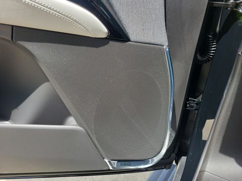 New 2026 Cadillac Escalade ESV Platinum Sport w/ LPO, ONYX Package image 18