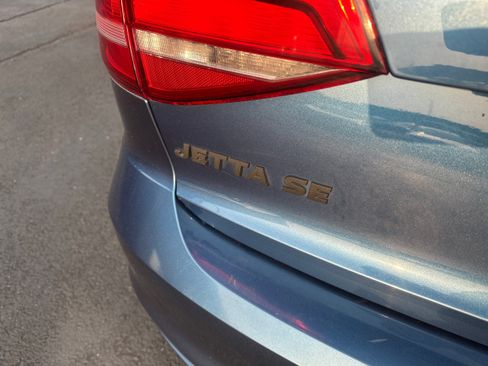Used 2015 Volkswagen Jetta SE FWD image 27