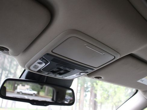 Used 2018 Honda Pilot Elite image 27