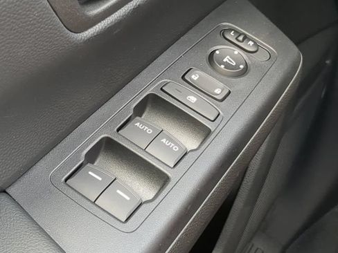 Used 2023 Honda CR-V EX image 23