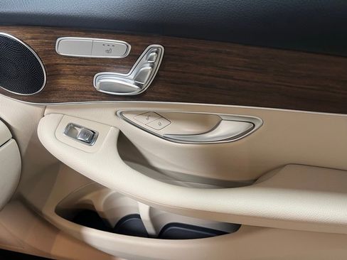 Certified 2022 Mercedes-Benz GLC 300 4MATIC image 27