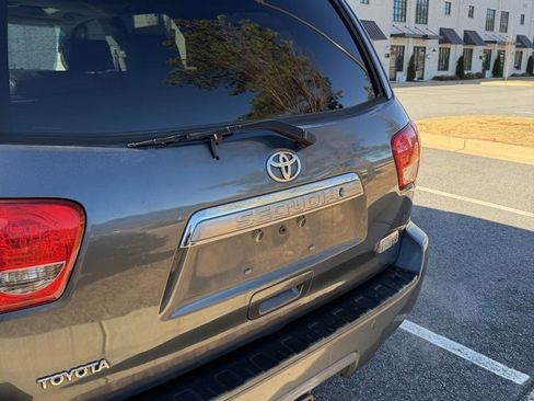 Used 2008 Toyota Sequoia Limited image 7