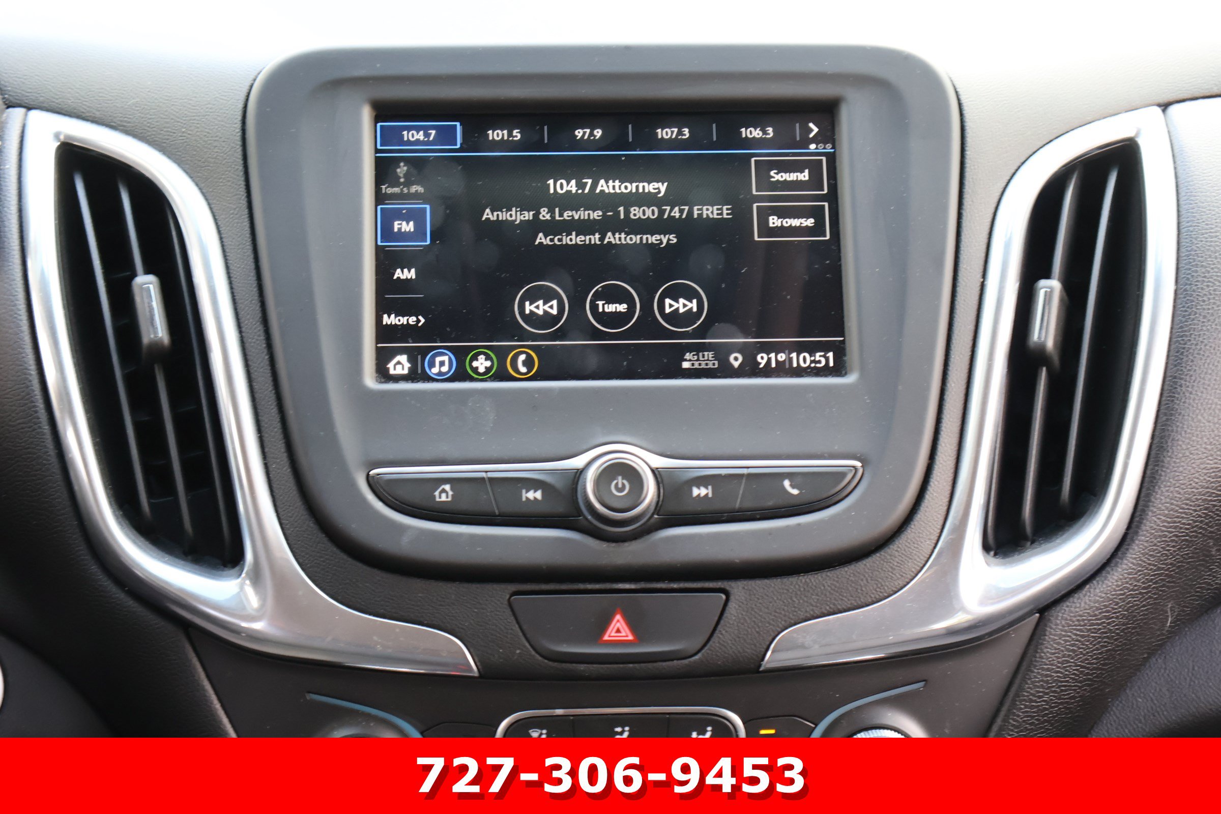 Used 2019 Chevrolet Equinox LT FWD image 3