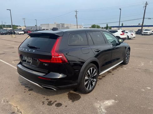Used 2020 Volvo V60 T5 Cross Country w/ Protection Package Premier AWD/4WD image 5