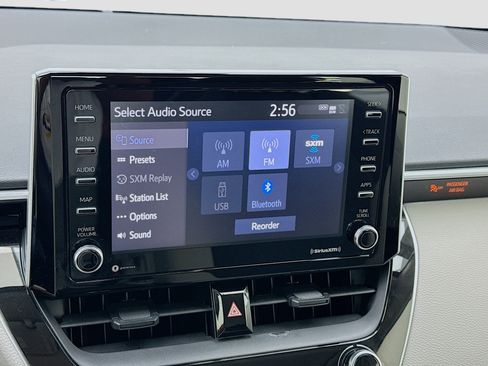 Used 2021 Toyota Corolla LE w/ Carpet Mat Package (TMS) FWD image 11