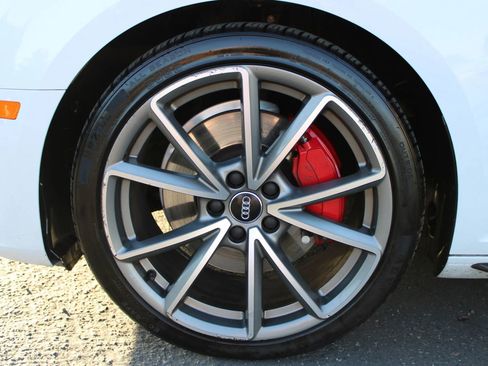 Used 2018 Audi A4 2.0T Premium Plus w/ Premium Plus Package image 11