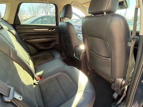 Used 2021 MAZDA CX-5 Touring image 11