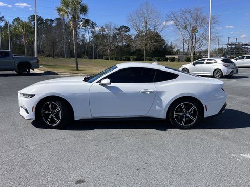Used 2024 Ford Mustang Coupe image 2