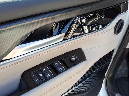 New 2026 Jeep Grand Wagoneer Summit AWD/4WD image 18