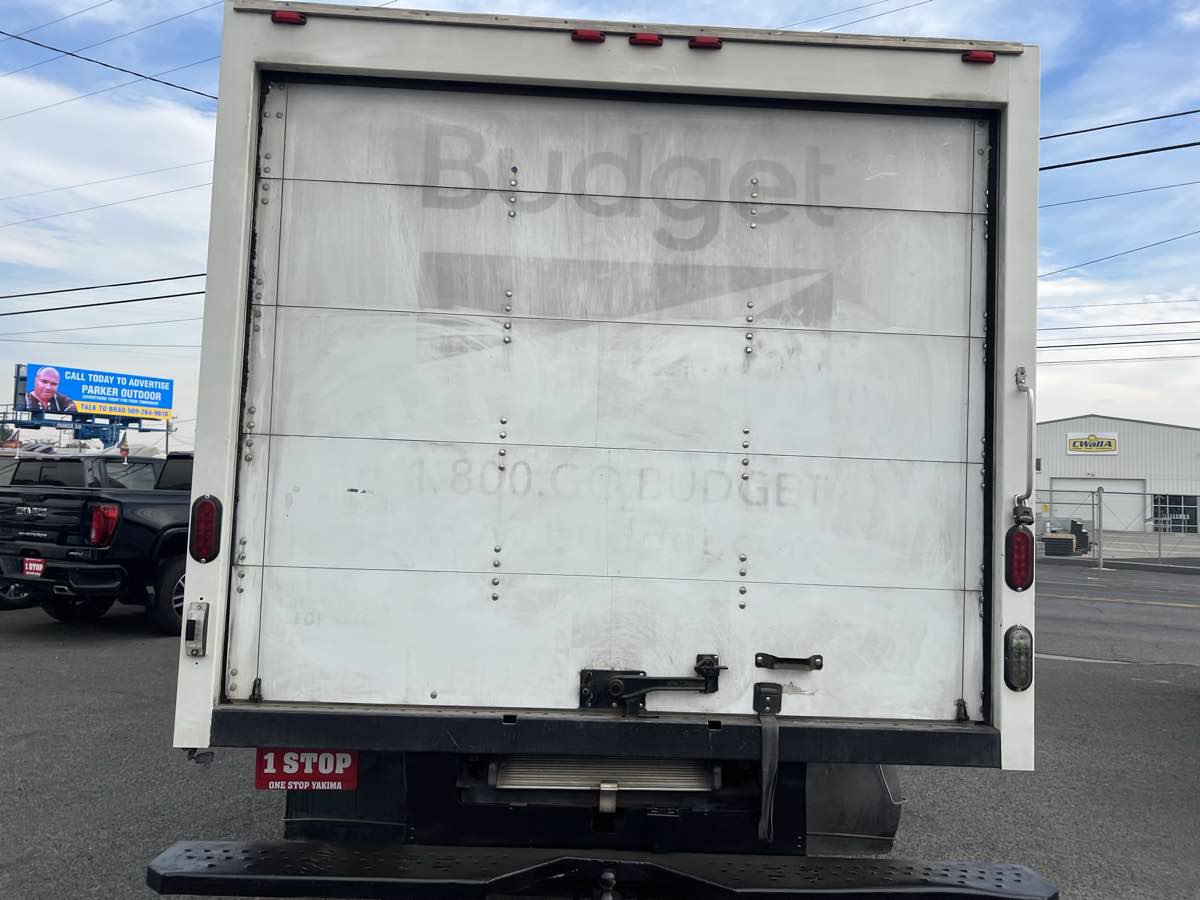 Used 2017 Ford E-350 and Econoline 350 Super Duty RWD image 6