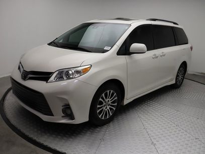 Certified 2020 Toyota Sienna XLE