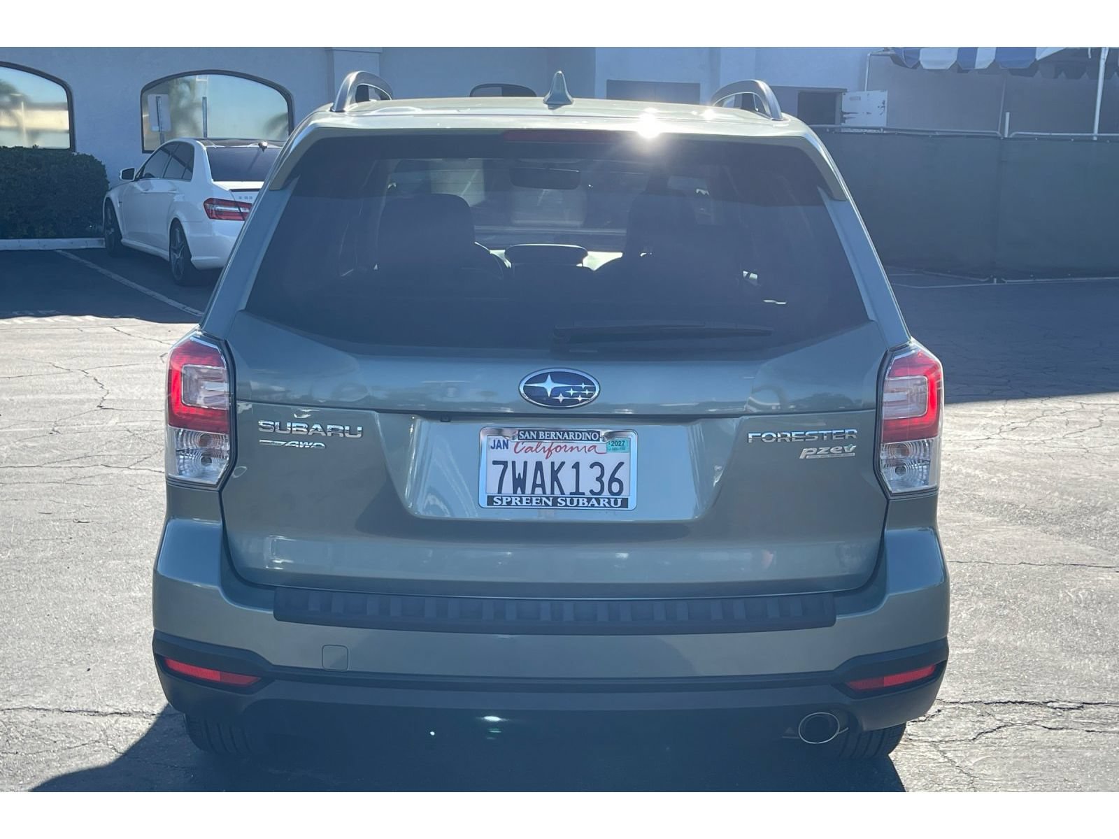 Used 2017 Subaru Forester 2.5i Limited AWD/4WD image 4