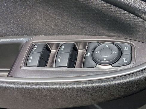 Used 2023 Chevrolet Malibu LT FWD image 15