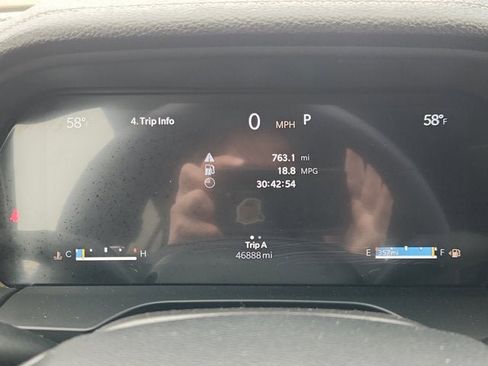 Used 2024 Jeep Grand Cherokee Limited image 19