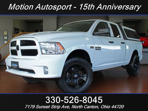 Used 2017 RAM 1500 Express AWD/4WD image 1