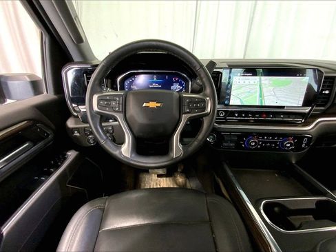 Used 2025 Chevrolet Silverado 3500 LT w/ Safety Package AWD/4WD image 14