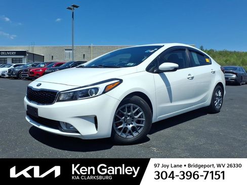 Used 2017 Kia Forte LX FWD image 3