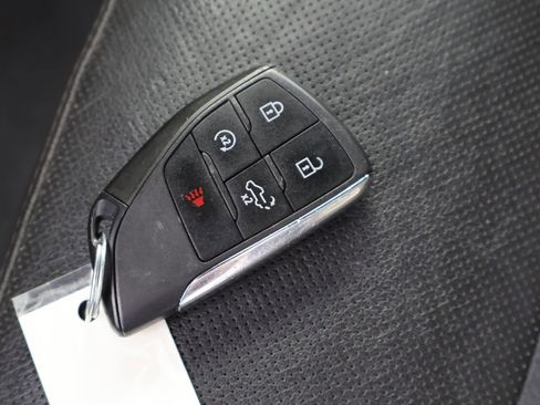 Used 2024 GMC Sierra 1500 SLT image 29