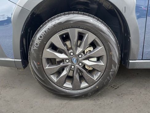 Certified 2025 Subaru Outback Onyx Edition AWD/4WD image 14