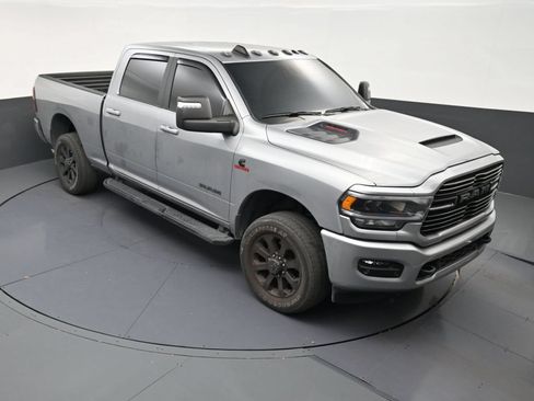 Used 2024 RAM 2500 Laramie w/ Night Edition AWD/4WD image 13