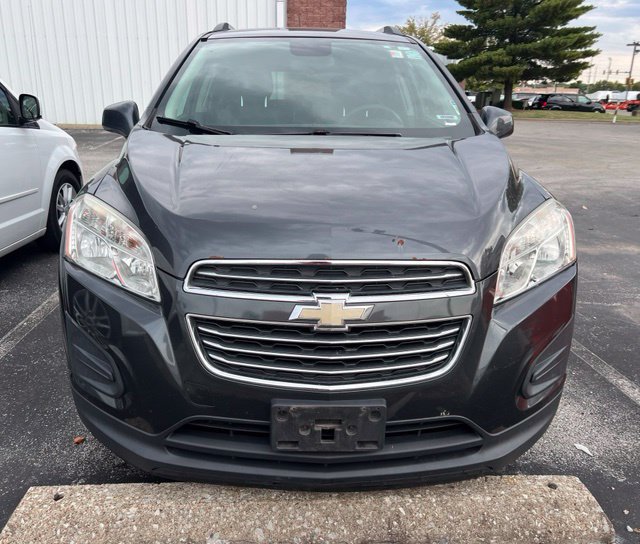Used 2016 Chevrolet Trax LT w/ LT Convenience Package AWD/4WD image 2