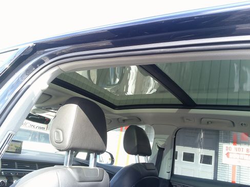 Used 2017 Audi Q7 3.0T Premium Plus w/ Premium Plus Package image 21