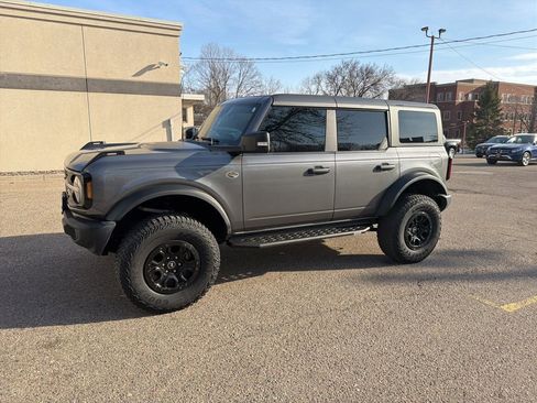Used 2022 Ford Bronco Wildtrak image 1