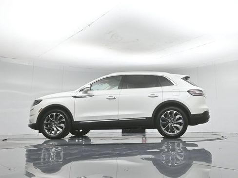 Used 2023 Lincoln Nautilus Reserve w/ Luxury Package AWD/4WD image 54
