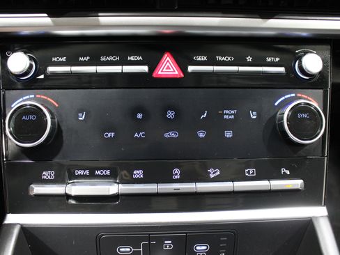 Used 2024 Hyundai Santa Fe XRT AWD/4WD image 16