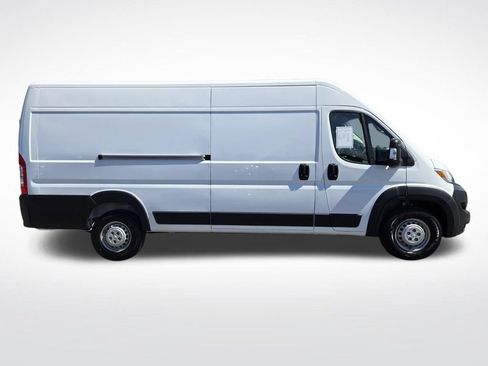Used 2024 RAM ProMaster 3500 w/ Convenience Group FWD image 2