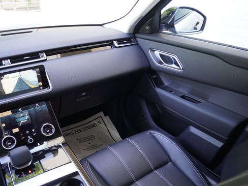 Used 2023 Land Rover Range Rover Velar S AWD/4WD image 25