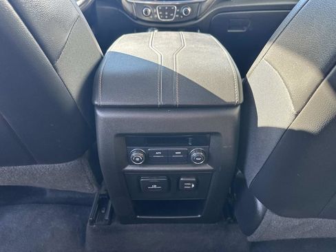 Used 2018 Chevrolet Traverse LT AWD/4WD image 18