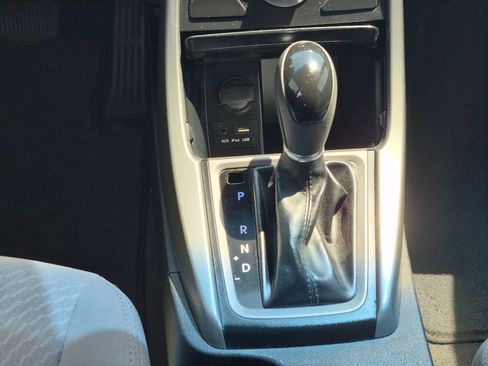 Used 2015 Hyundai Elantra SE FWD image 22