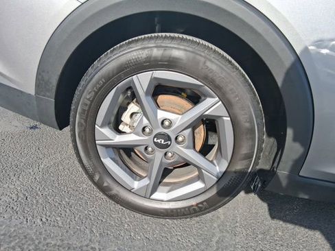 Used 2025 Kia K4 LXS image 8