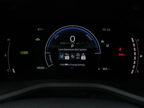 Used 2025 Toyota Camry LE FWD image 34