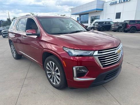 Used 2023 Chevrolet Traverse Premier AWD/4WD image 3