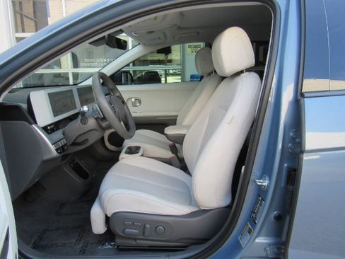 Used 2023 Hyundai Ioniq 5 Limited image 16