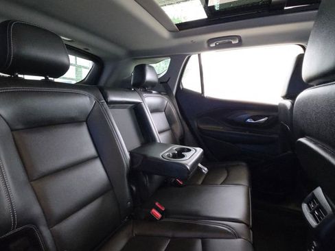 Used 2023 GMC Terrain SLT w/ LPO, Floor Liner Package AWD/4WD image 14