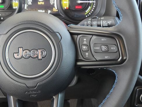 Used 2024 Jeep Wrangler Unlimited Rubicon 4xe w/ Capability Package AWD/4WD image 25