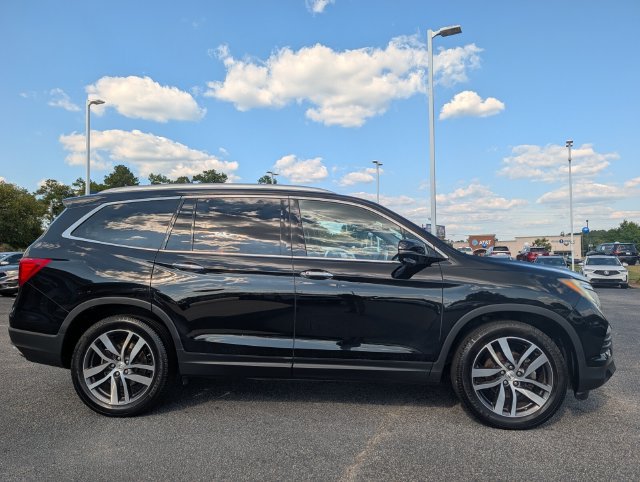Used 2017 Honda Pilot Touring image 5