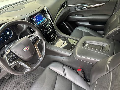 Certified 2016 Cadillac Escalade ESV Platinum image 10