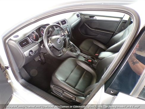 Used 2015 Volkswagen Jetta SE image 13