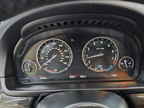 Used 2013 BMW 550i Sedan image 31