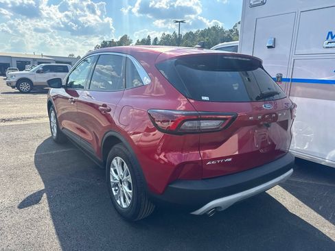 Used 2023 Ford Escape Active FWD image 7