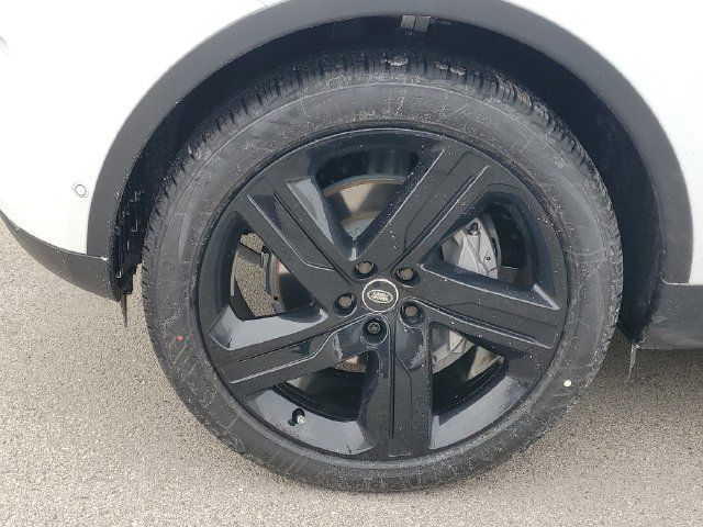 Certified 2026 Land Rover Discovery S AWD/4WD image 9