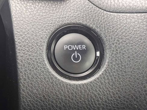 Used 2025 Toyota Camry LE image 30